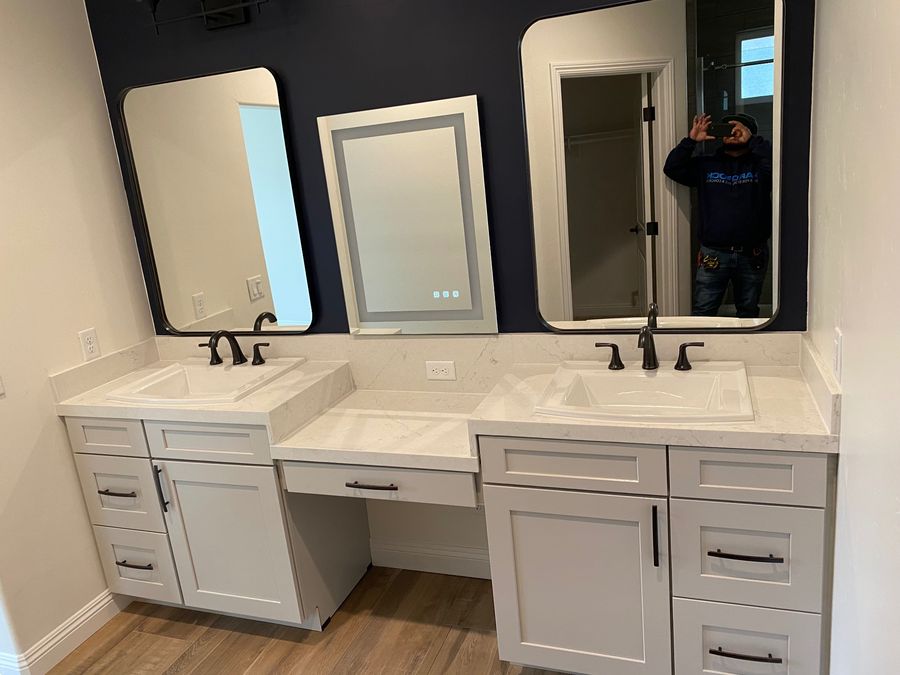 Double sink bathroom vanity with quartz countertop